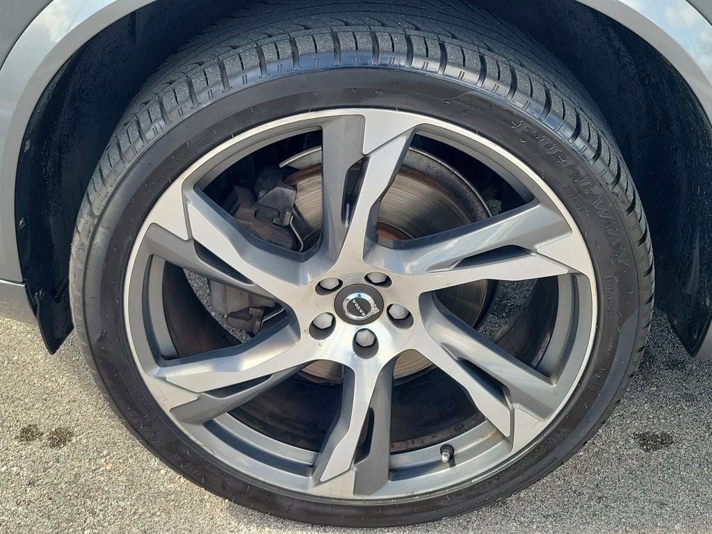2018 Volvo XC90 Momentum