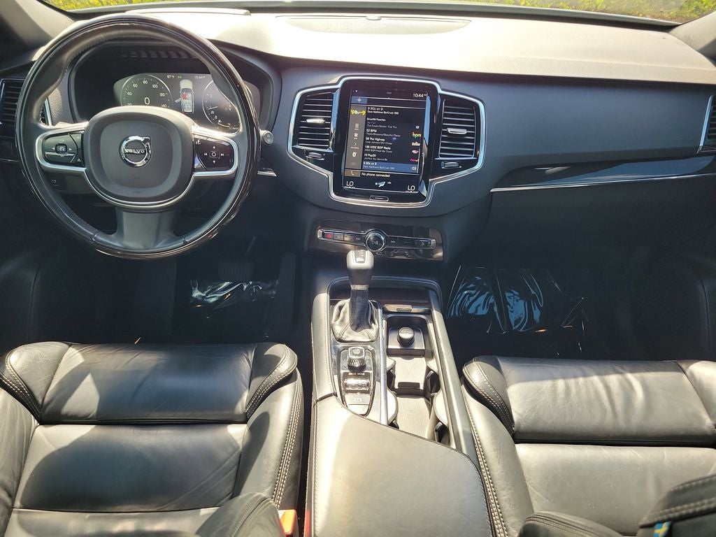 2018 Volvo XC90 Momentum