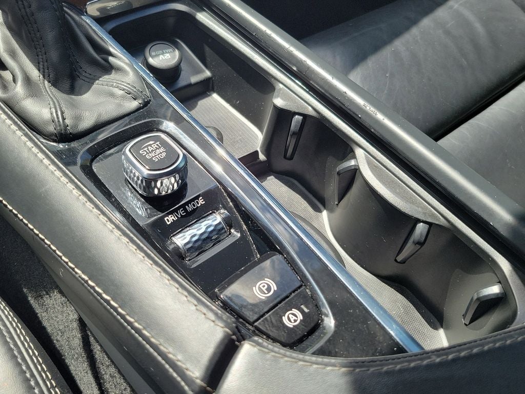 2018 Volvo XC90 Momentum
