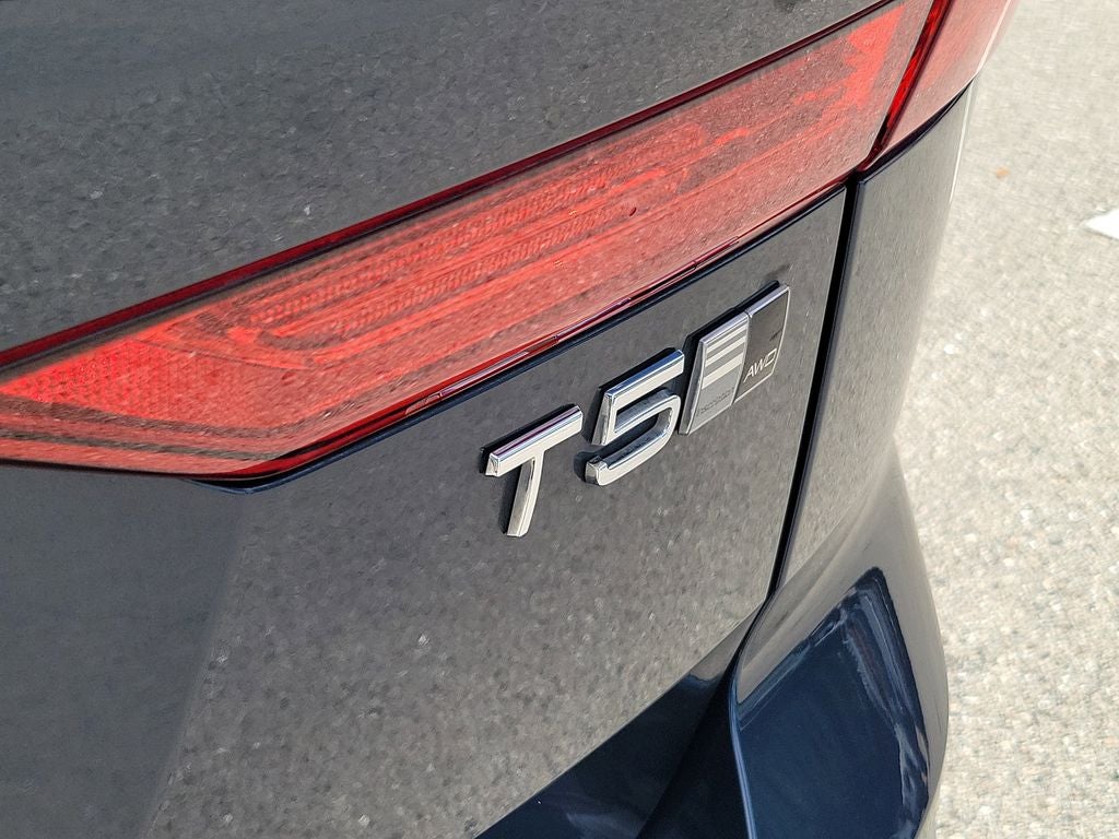 2018 Volvo XC60 Inscription