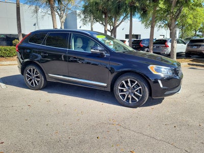 2016 Volvo XC60 T6 Drive-E Platinum