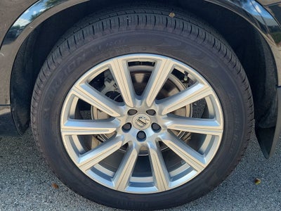 2021 Volvo XC90 R-Design