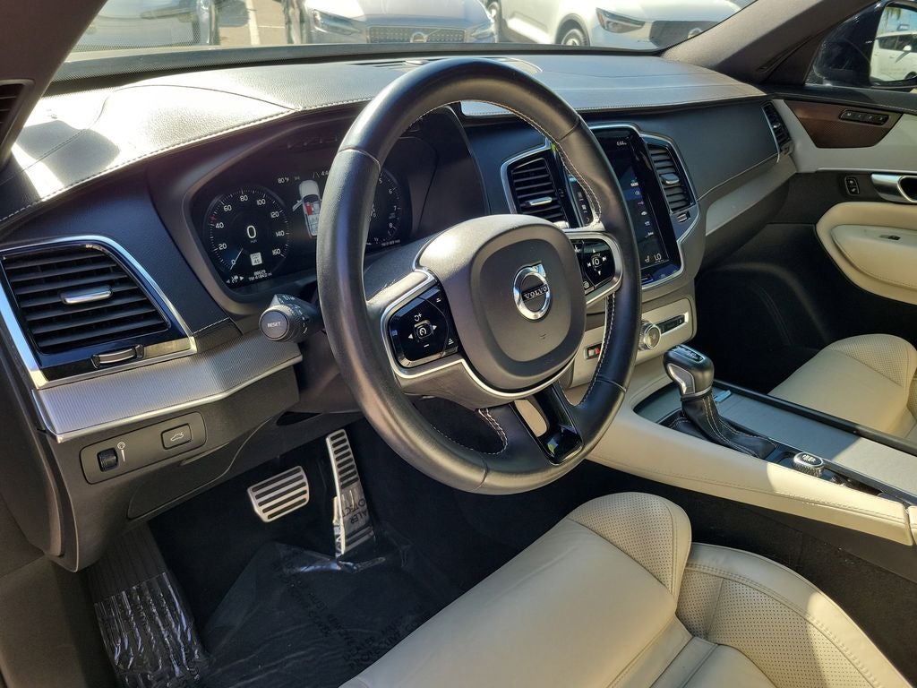 2021 Volvo XC90 R-Design