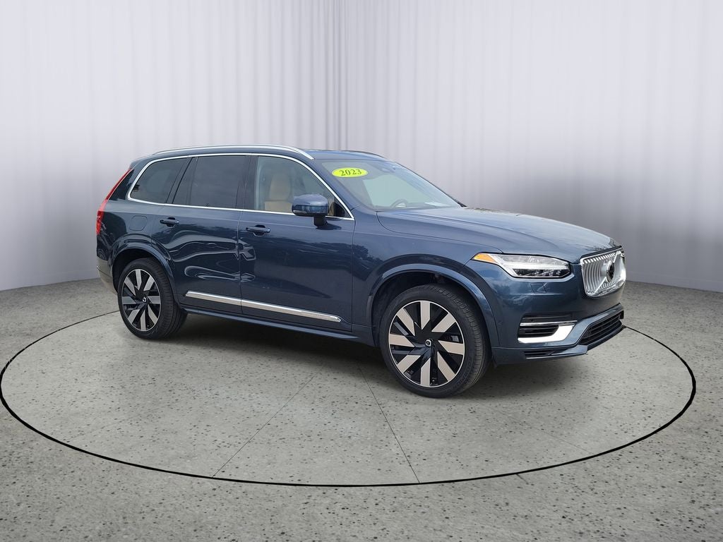 2023 Volvo XC90 Ultimate Bright Theme