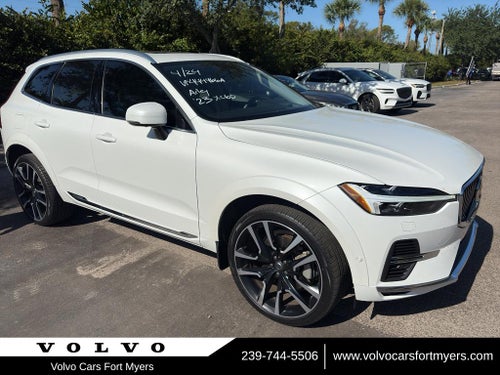 2023 Volvo XC60 Ultimate Bright Theme