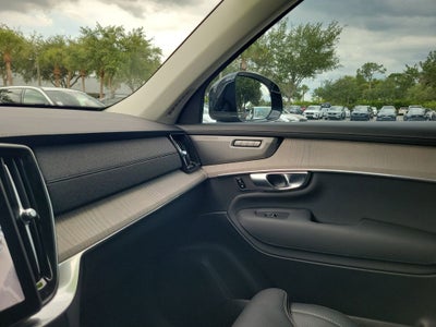 2025 Volvo XC90 Ultra