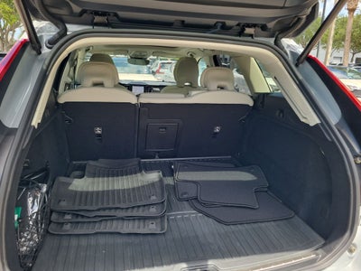 2025 Volvo XC60 Plus
