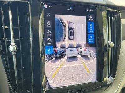 2025 Volvo XC60 Plus