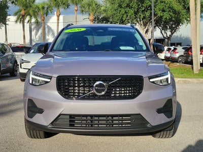 2026 Volvo XC40 Core