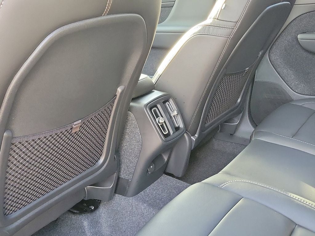 2026 Volvo XC40 Core