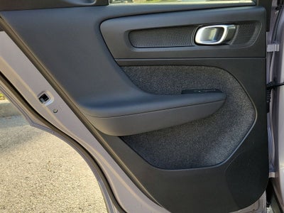 2026 Volvo XC40 Core
