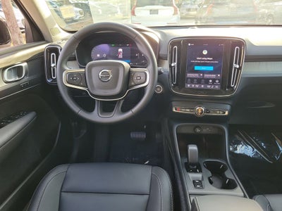 2026 Volvo XC40 Core