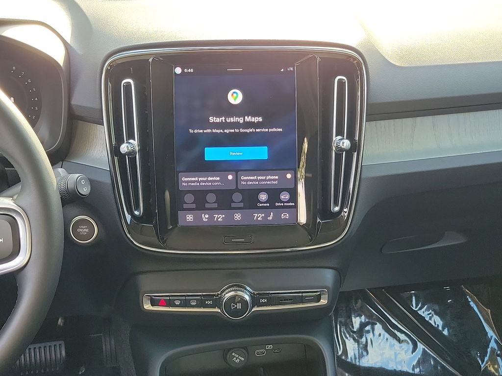 2026 Volvo XC40 Core
