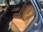 2023 Volvo XC60 Ultimate Bright Theme