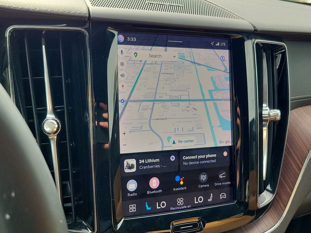 2023 Volvo XC60 Ultimate Dark Theme