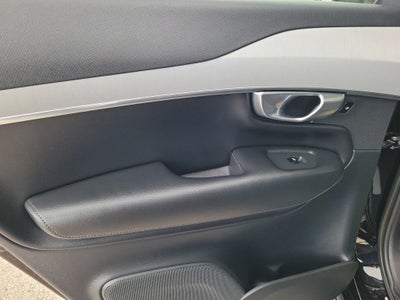 2023 Volvo XC90 Core