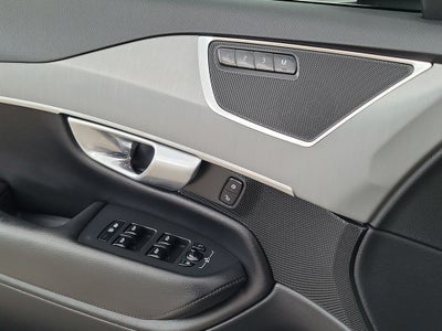 2023 Volvo XC90 Core
