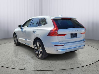 2023 Volvo XC60 Plus Bright Theme