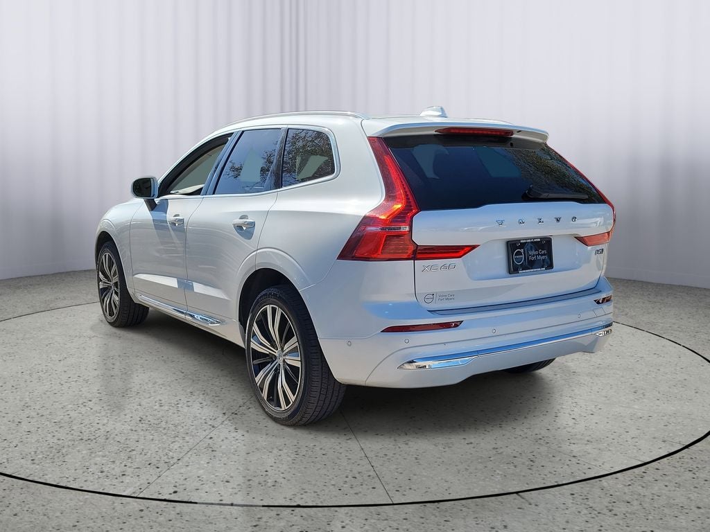 2023 Volvo XC60 Plus Bright Theme