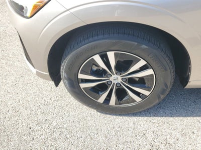 2024 Volvo XC60 Core Dark Theme