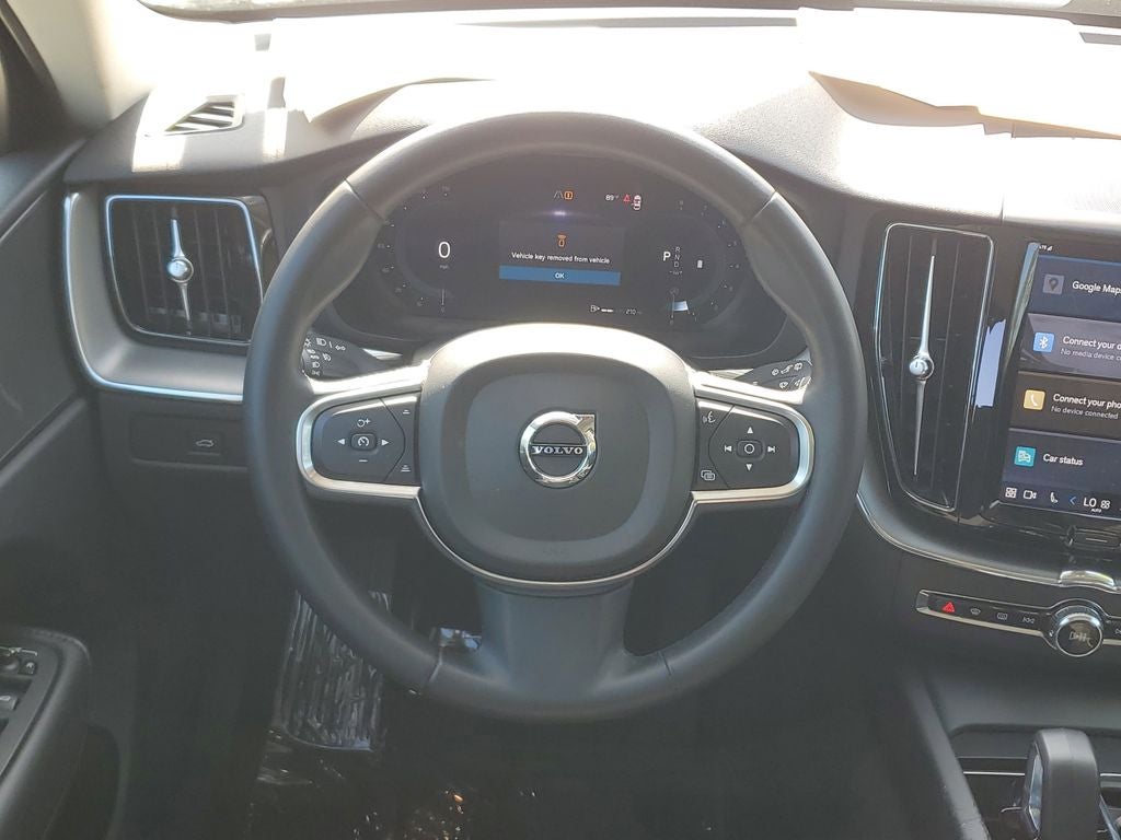 2024 Volvo XC60 Core Dark Theme