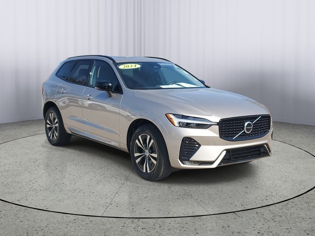2024 Volvo XC60 Core Dark Theme