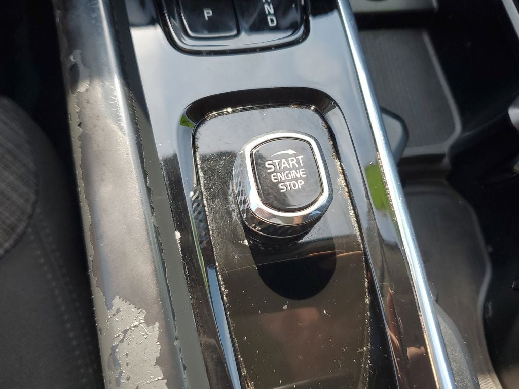 2024 Volvo XC60 Core Dark Theme