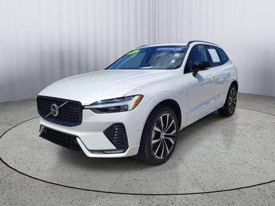2024 Volvo XC60 Plus Dark Theme