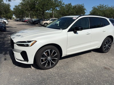 2024 Volvo XC60 Plus Dark Theme