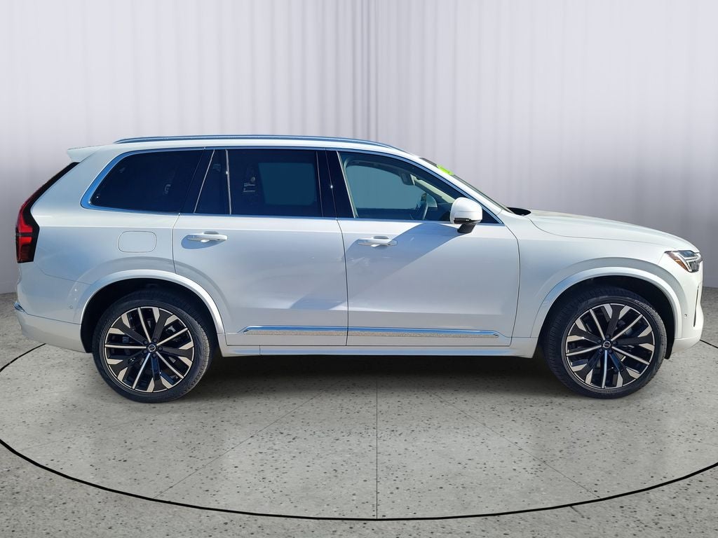 2025 Volvo XC90 Plus