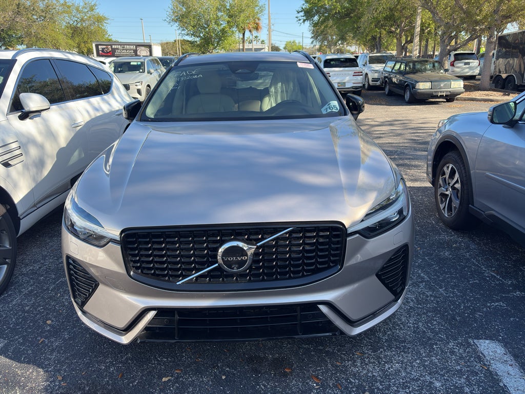 2025 Volvo XC60 Plus