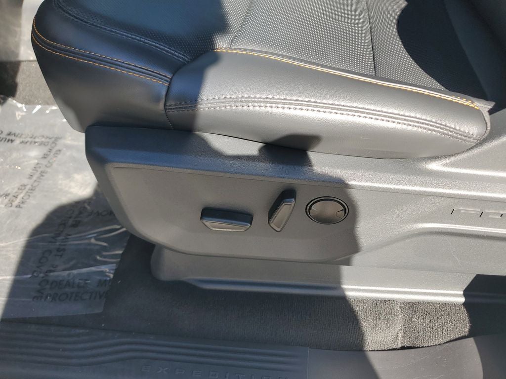 2025 Ford Expedition TREMOR NO ACCIDENTS