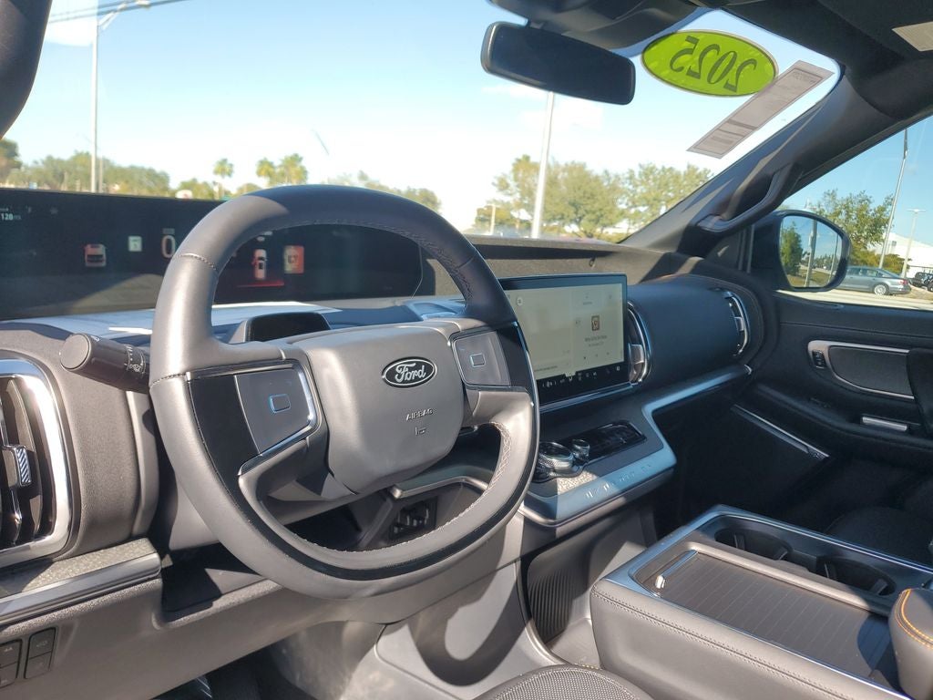 2025 Ford Expedition TREMOR NO ACCIDENTS