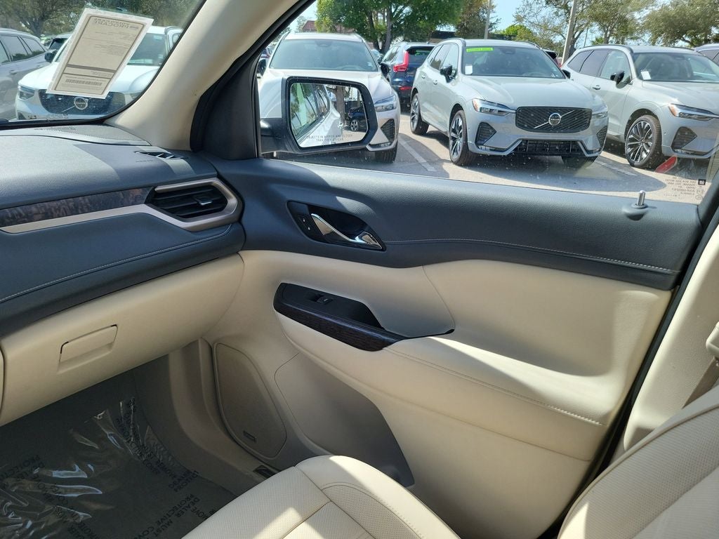 2020 GMC Acadia Denali