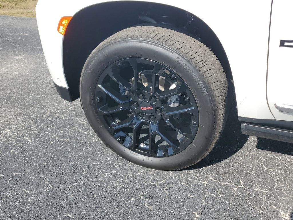 2024 GMC Yukon Denali 1-Owner No Accidents