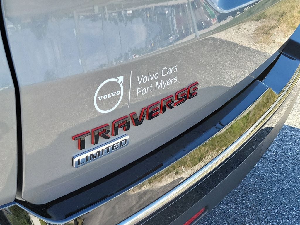 2024 Chevrolet Traverse Limited Premier