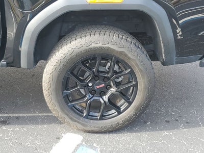 2023 GMC Canyon 4WD Denali