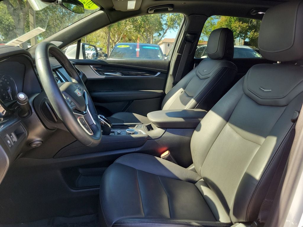 2025 Cadillac XT5 AWD Premium Luxury