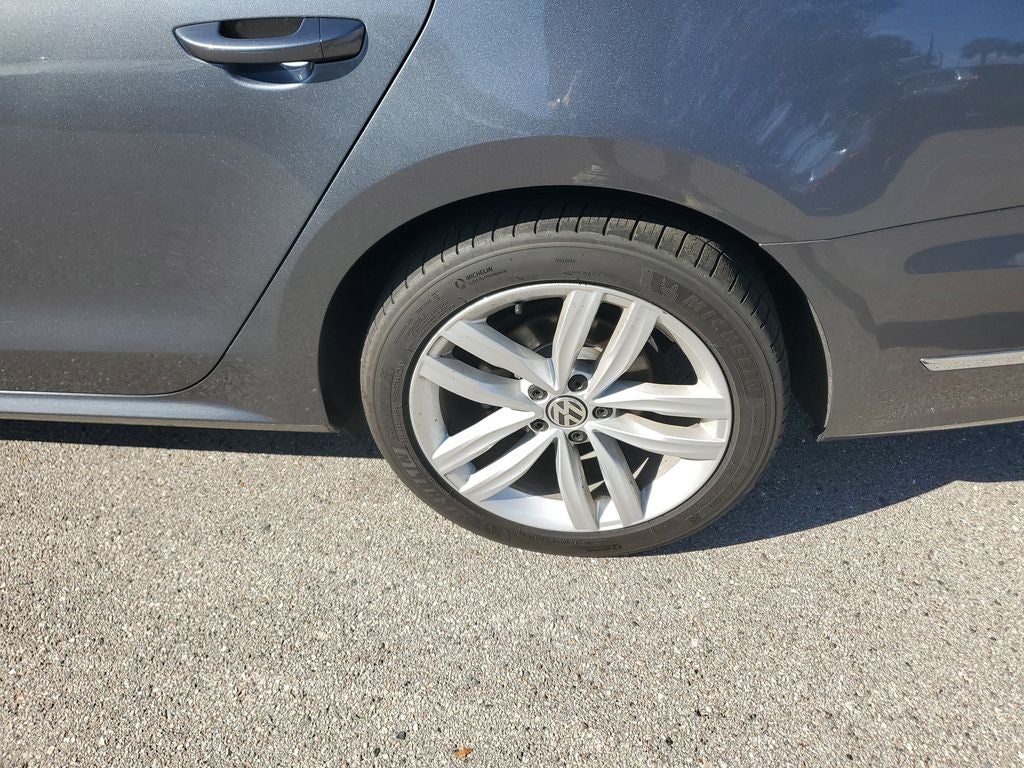 2018 Volkswagen Passat 2.0T SE