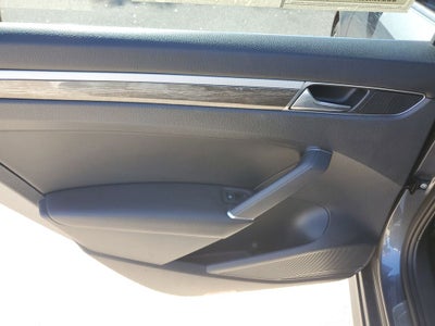 2018 Volkswagen Passat 2.0T SE