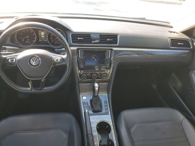 2018 Volkswagen Passat 2.0T SE