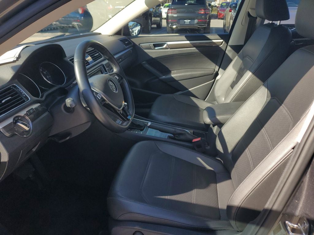 2018 Volkswagen Passat 2.0T SE