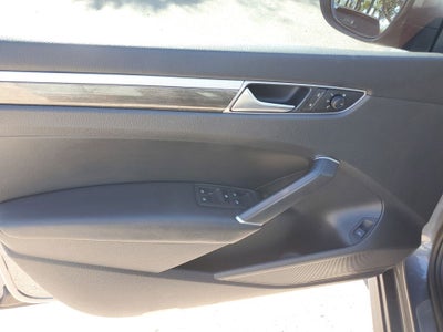 2018 Volkswagen Passat 2.0T SE