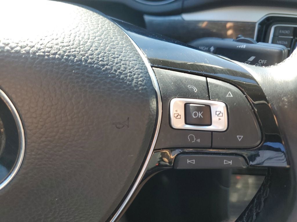 2018 Volkswagen Passat 2.0T SE