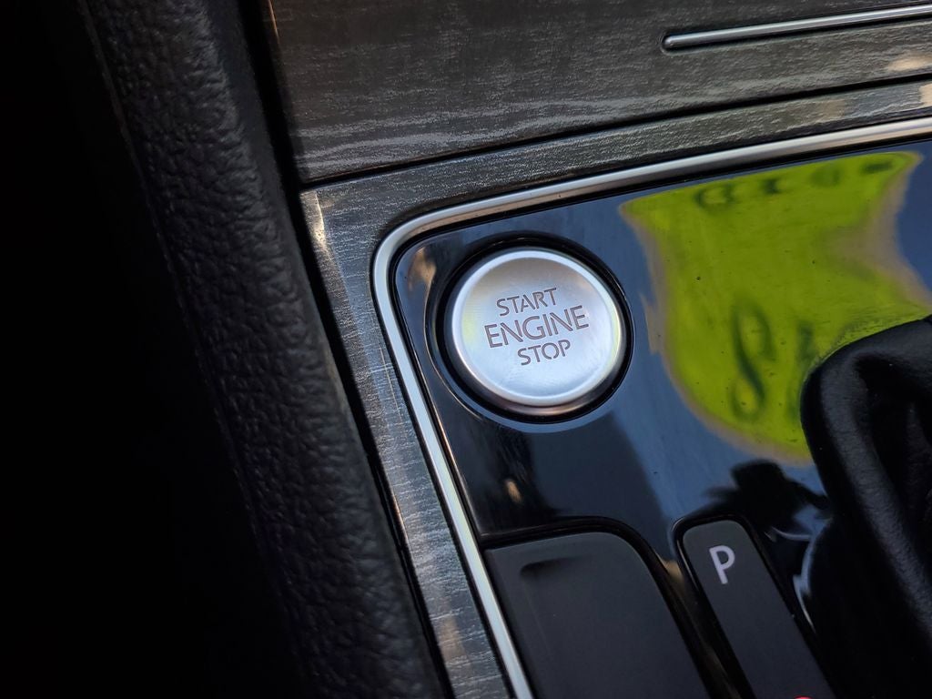 2018 Volkswagen Passat 2.0T SE