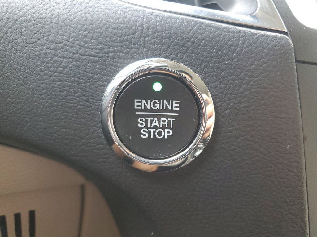 2020 Ford Edge Titanium