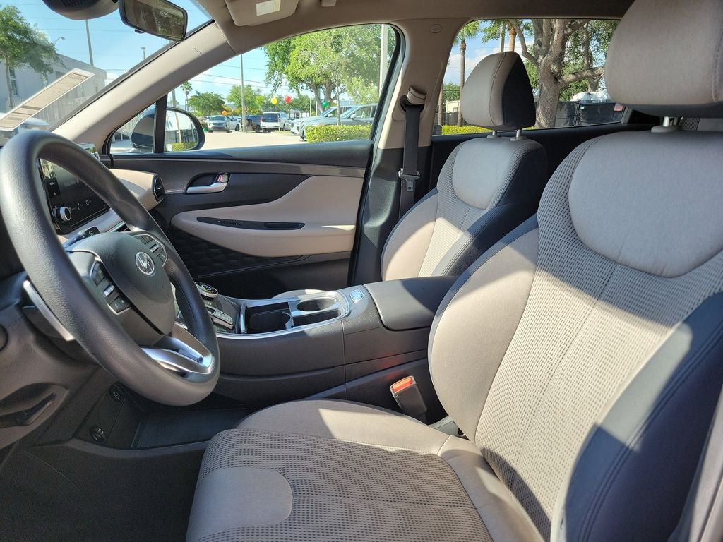2022 Hyundai Santa Fe SE