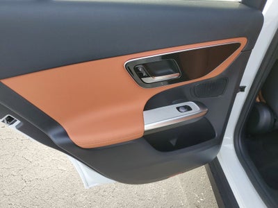 2025 Mercedes-Benz GLC 300GLC