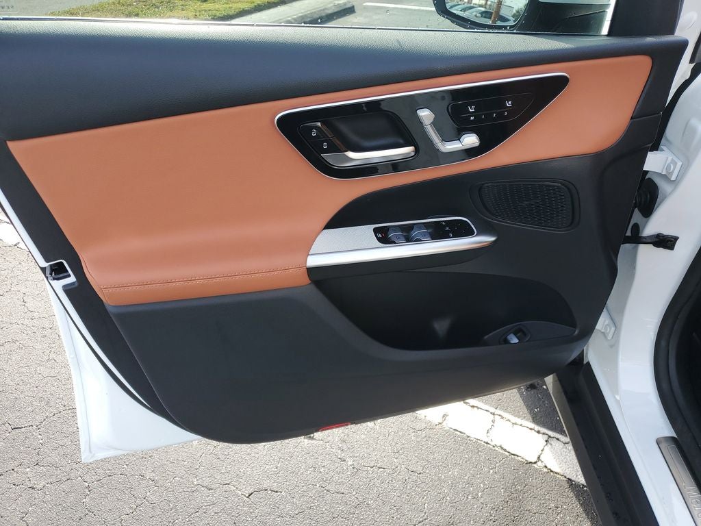 2025 Mercedes-Benz GLC 300GLC