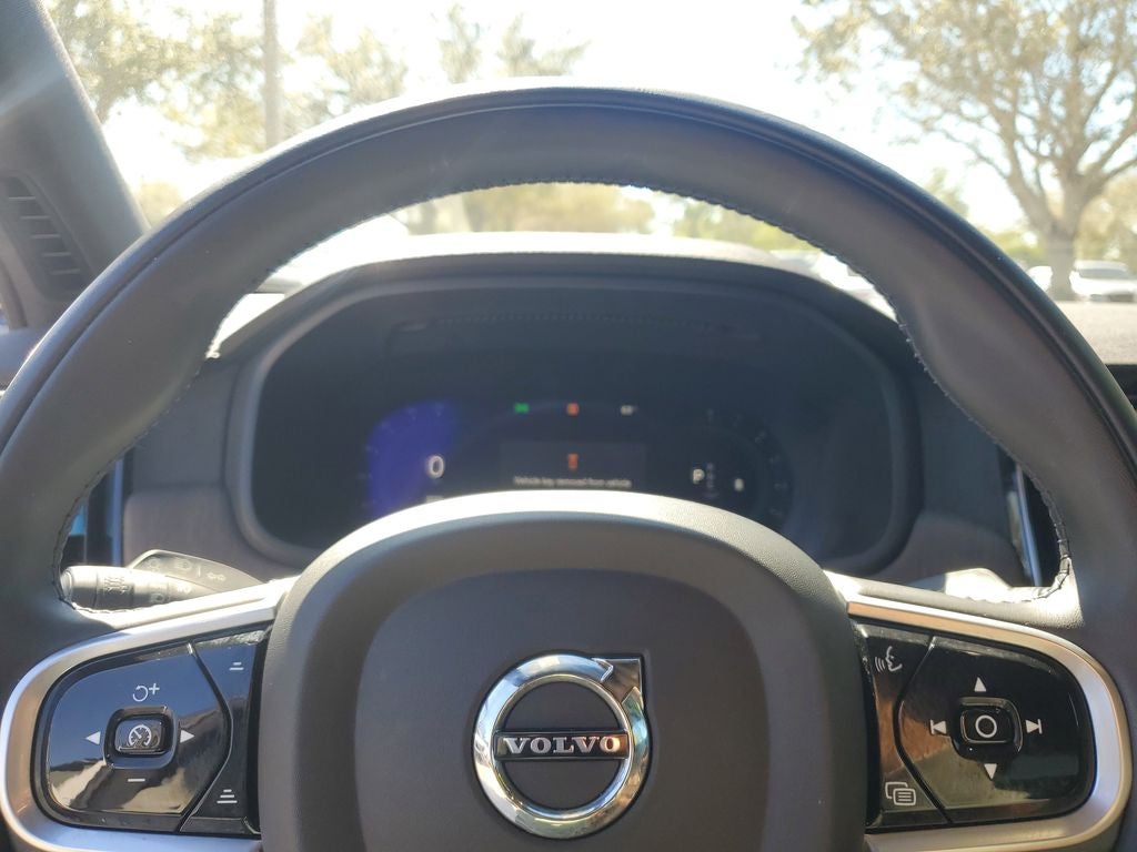 2022 Volvo V90 Cross Country B6